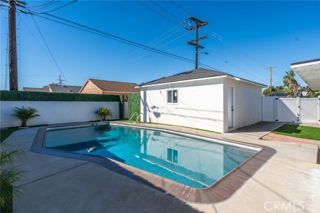 Detail Gallery Image 29 of 36 For 8502 Comolette, Downey,  CA 90242 - 3 Beds | 2 Baths