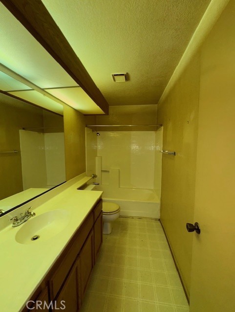 4773 Mount Rainier St., Jurupa Valley CA: https://media.crmls.org/medias/1c59c265-e32d-409d-b3e1-a5efb6f981d5.jpg