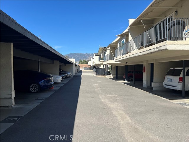 Detail Gallery Image 2 of 11 For 265 N Oakland #7,  Pasadena,  CA 91101 - 23 Beds | 23 Baths