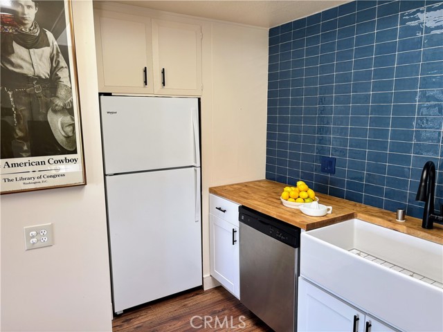 1543 Merion Way, Seal Beach CA: https://media.crmls.org/medias/1c59f7df-7ba7-4ac9-8694-f1e527ad818d.jpg