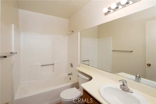Detail Gallery Image 11 of 17 For 1216 Capitola St, Grover Beach,  CA 93433 - 3 Beds | 2 Baths