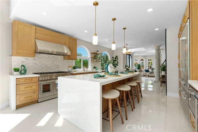 302 18th, Huntington Beach CA: https://media.crmls.org/medias/1c5b1644-4387-4118-ac01-da15100dabb6.jpg