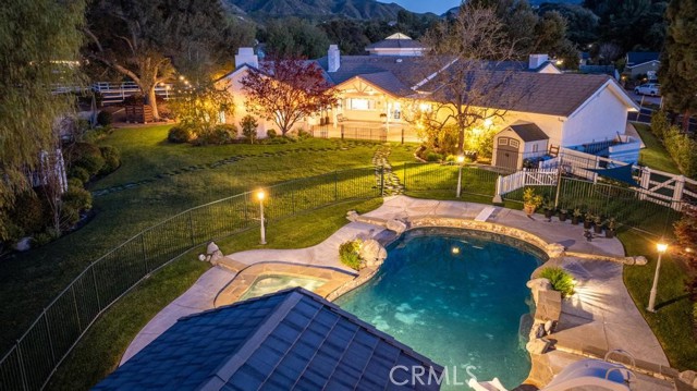 Detail Gallery Image 6 of 74 For 15725 Bronco Dr, Canyon Country,  CA 91387 - 5 Beds | 4/1 Baths