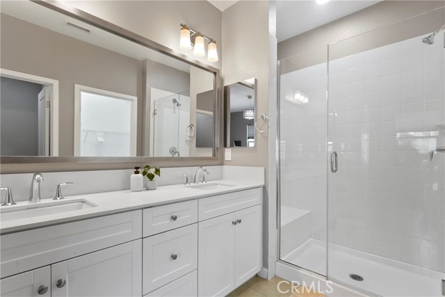 Detail Gallery Image 13 of 30 For 9303 Alondra Bld #4,  Bellflower,  CA 90706 - 4 Beds | 3/1 Baths