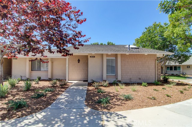 8566 Fallbrook Circle, Huntington Beach CA: https://media.crmls.org/medias/1c5d1b3d-e7e3-4237-814a-2fdbc9726c6b.jpg