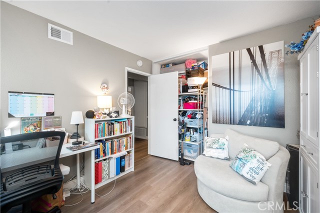1137 Mountain Gate Road, Upland CA: https://media.crmls.org/medias/1c5d97a5-f912-4b3d-bb00-51a7134eb38f.jpg