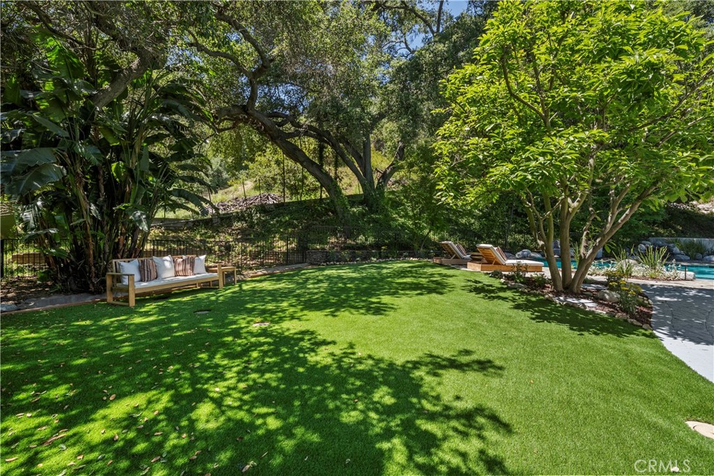 375 Berkshire Avenue La Canada Flintridge img 15