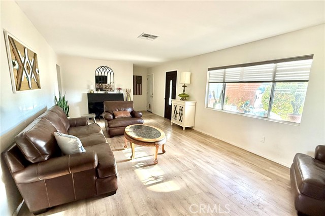 Detail Gallery Image 12 of 26 For 7157 La Habra Ave, Yucca Valley,  CA 92284 - 2 Beds | 2 Baths