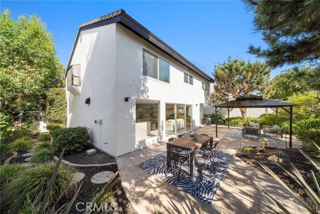24641 Paige Circle, Laguna Hills CA: https://media.crmls.org/medias/1c5f1f76-c012-4d76-b563-2ded45b0b3ee.jpg