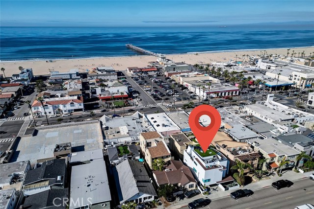 1045 Manhattan Avenue, Hermosa Beach, California 90254, 4 Bedrooms Bedrooms, ,3 BathroomsBathrooms,Residential,Sold,Manhattan,SB22241528