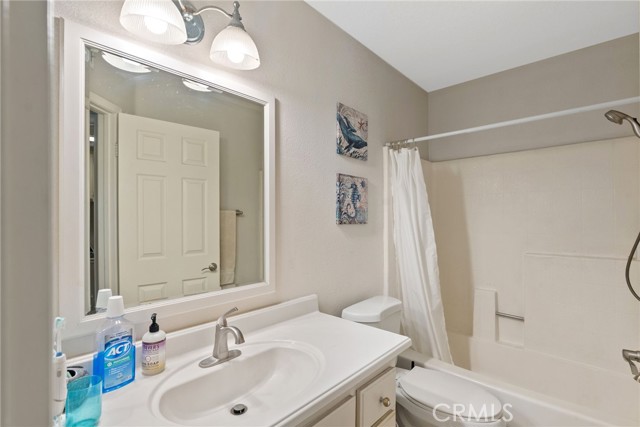 Detail Gallery Image 15 of 39 For 21016 Champlain, Lake Forest,  CA 92630 - 3 Beds | 2 Baths