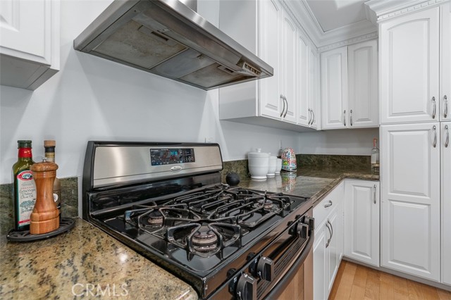 Detail Gallery Image 10 of 23 For 2753 Piedmont Ave #3,  Montrose,  CA 91020 - 2 Beds | 2/1 Baths