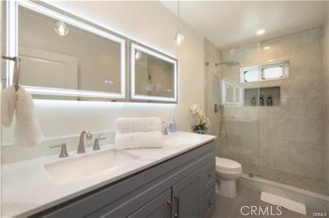 5840 White Oak Avenue, Encino CA: https://media.crmls.org/medias/1c60986a-a943-46d6-81e2-77372753182c.jpg