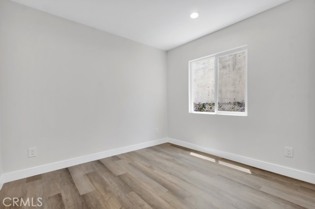 1234 W 89th Street, Los Angeles CA: https://media.crmls.org/medias/1c60ce37-0ba9-4ad6-bfaf-8f0008d96d4c.jpg