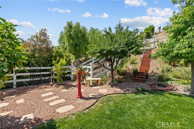 30444 Hidden Valley Court, Castaic CA: https://media.crmls.org/medias/1c61cd24-c218-422e-acfe-89ebdd1ccf34.jpg
