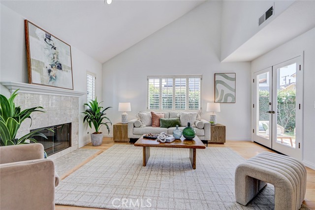 Detail Gallery Image 8 of 43 For 1808 Pullman Ln #B,  Redondo Beach,  CA 90278 - 4 Beds | 2/1 Baths