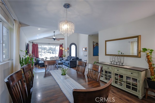 Detail Gallery Image 5 of 25 For 10773 Redmont Ave, Tujunga,  CA 91042 - 2 Beds | 2 Baths
