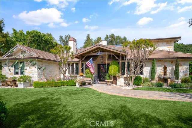 Detail Gallery Image 3 of 47 For 5558 Hoback Glen Rd, Hidden Hills,  CA 91302 - 5 Beds | 5 Baths