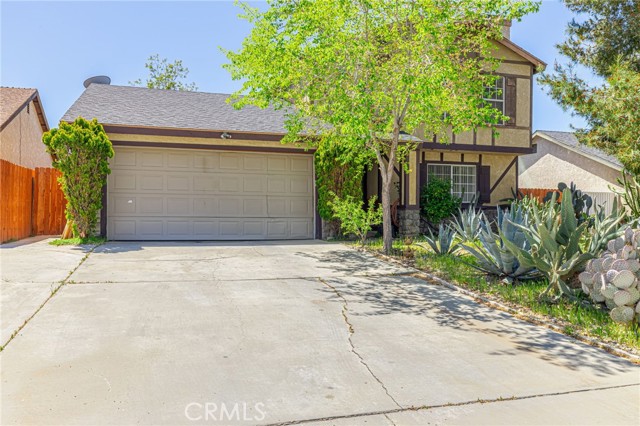 Detail Gallery Image 4 of 37 For 600 E Ivyton St, Lancaster,  CA 93535 - 3 Beds | 2/1 Baths