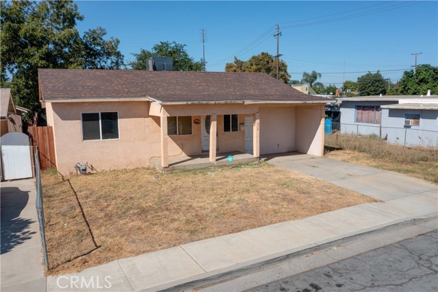 Detail Gallery Image 1 of 1 For 914 4th St, Livingston,  CA 95334 - 3 Beds | 1 Baths