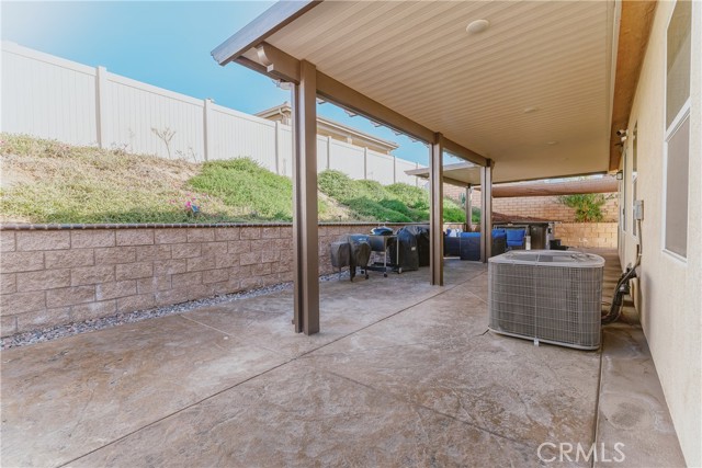 Detail Gallery Image 25 of 30 For 7552 Honeybell Ct, Riverside,  CA 92507 - 4 Beds | 2 Baths