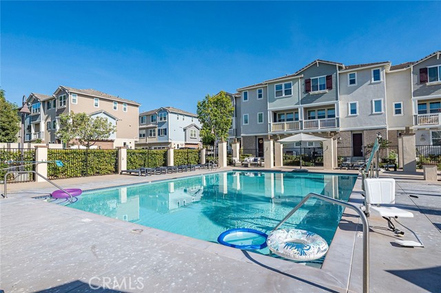 Detail Gallery Image 38 of 45 For 18315 Iris Ln, Yorba Linda,  CA 92886 - 2 Beds | 2/1 Baths