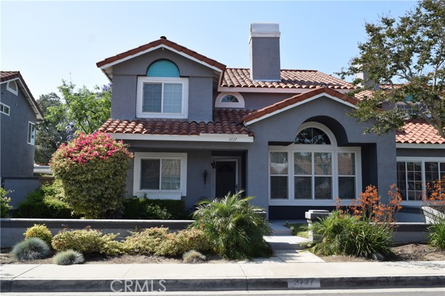 3727 Yuba River Drive, Ontario CA: https://media.crmls.org/medias/1c644c56-6e67-4315-81cc-cd374c0d9ecf.jpg
