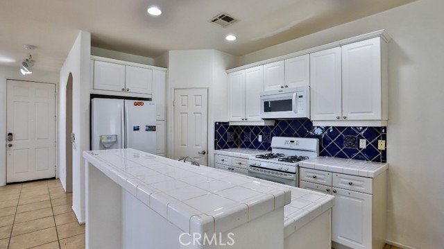 Detail Gallery Image 6 of 27 For 48180 Chandler Ct, Indio,  CA 92201 - 5 Beds | 2 Baths