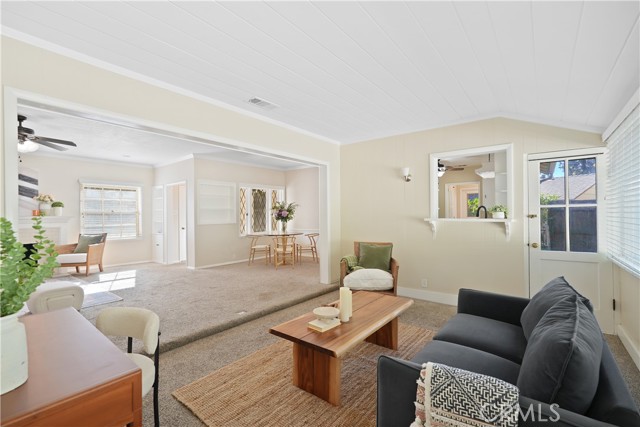 Detail Gallery Image 17 of 54 For 13707 Philadelphia, Whittier,  CA 90601 - 2 Beds | 2 Baths