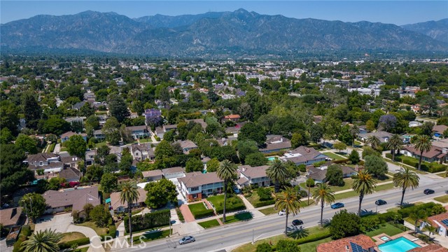 2245 E California Boulevard, San Marino CA: https://media.crmls.org/medias/1c664a06-025d-4ada-b9b6-a9ad4377b022.jpg