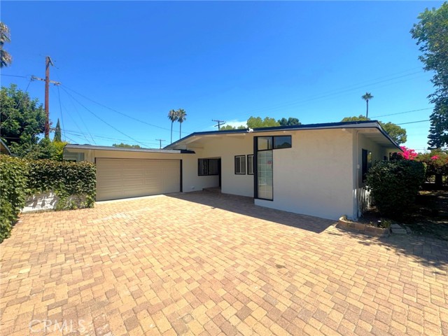 Detail Gallery Image 1 of 22 For 17731 Elkwood St, Reseda,  CA 91335 - 3 Beds | 2 Baths