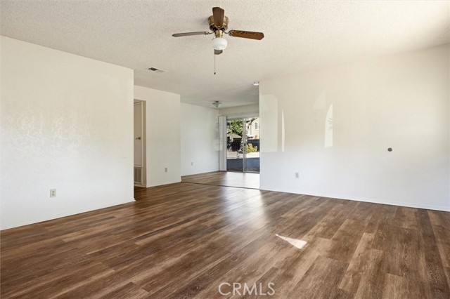 Detail Gallery Image 4 of 35 For 8350 Santa Ynez Ave #1,  Atascadero,  CA 93422 - 3 Beds | 2 Baths