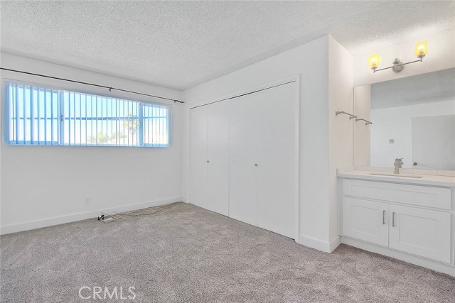 Detail Gallery Image 12 of 24 For 15 15th St #13,  Hermosa Beach,  CA 90254 - 2 Beds | 2 Baths