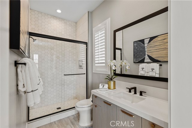 Detail Gallery Image 22 of 25 For 9539 N Andora Ave, Chatsworth,  CA 91311 - 5 Beds | 5/1 Baths
