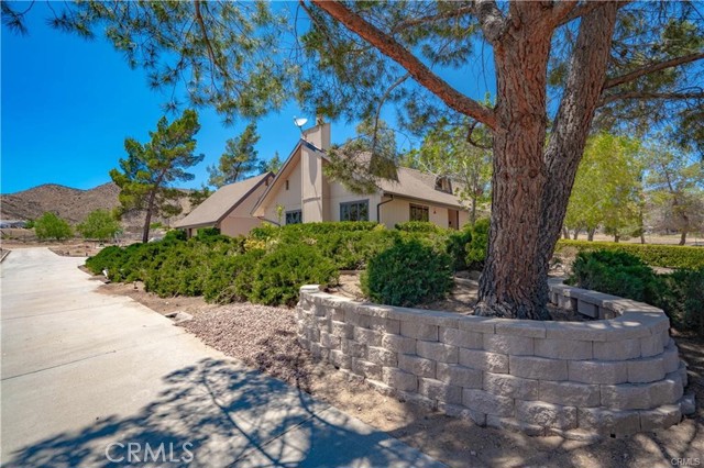 Detail Gallery Image 9 of 41 For 34155 Castlehaven Rd, Agua Dulce,  CA 91390 - 3 Beds | 3 Baths