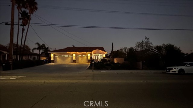 Detail Gallery Image 2 of 35 For 7787 Mango Ave, Fontana,  CA 92336 - 4 Beds | 3 Baths