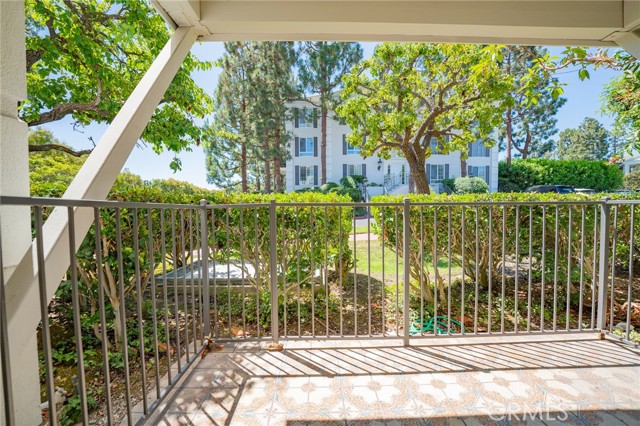 Detail Gallery Image 16 of 16 For 200 Mcneil Ln #104,  Newport Beach,  CA 92663 - 2 Beds | 2 Baths