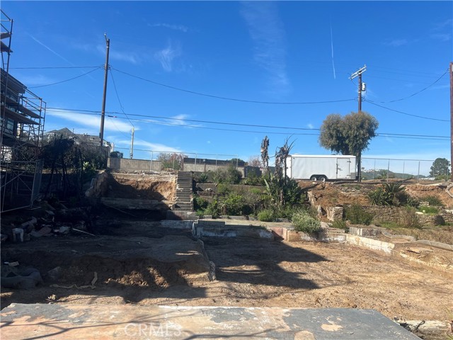 Detail Gallery Image 3 of 6 For 611 Erskine Dr, Pacific Palisades,  CA 90272 - – Beds | – Baths