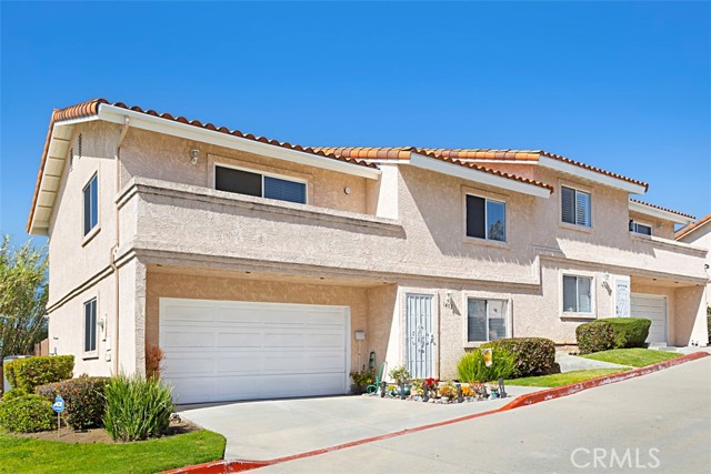 Detail Gallery Image 2 of 33 For 1432 Janis Lynn Ln, Vista,  CA 92083 - 3 Beds | 2/1 Baths