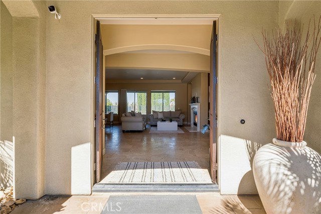 Detail Gallery Image 9 of 74 For 19262 Monterey St, Apple Valley,  CA 92308 - 5 Beds | 5/1 Baths