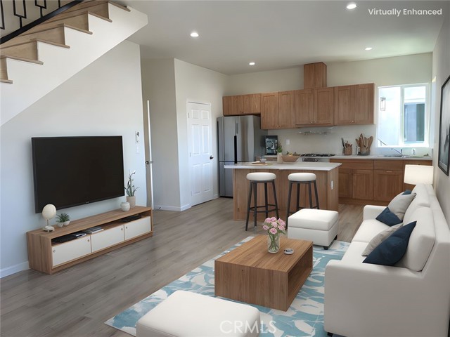 Detail Gallery Image 2 of 19 For 315 N Alvarado St #1/2,  Los Angeles,  CA 90026 - 4 Beds | 3 Baths