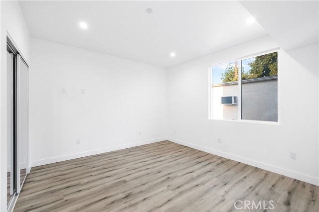 Detail Gallery Image 16 of 36 For 5000 Cleon #1/2,  North Hollywood,  CA 91601 - 4 Beds | 3 Baths