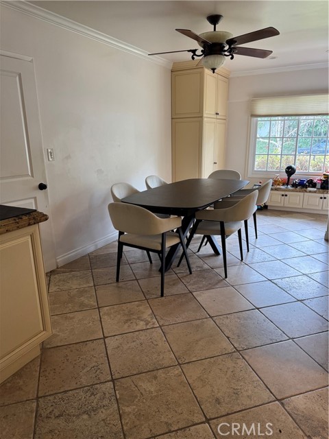 Detail Gallery Image 5 of 20 For 5341 Dubois Ave, Woodland Hills,  CA 91367 - 4 Beds | 2/1 Baths