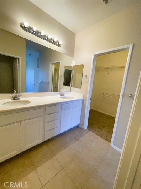 Image 8 of 12 For 26303 Iris Avenue F