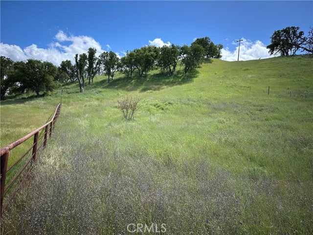 Detail Gallery Image 3 of 4 For 7810 Blue Moon Rd, Paso Robles,  CA 93446 - – Beds | – Baths