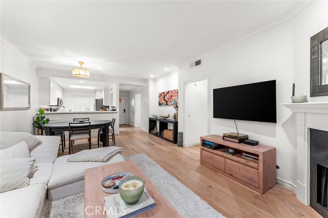 Detail Gallery Image 10 of 27 For 362 Villa Point, Newport Beach,  CA 92660 - 2 Beds | 2 Baths