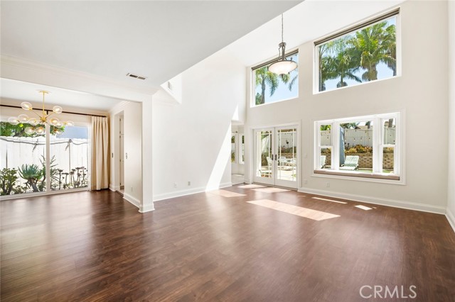Detail Gallery Image 3 of 23 For 12542 San Bruno, San Diego,  CA 92130 - 3 Beds | 3 Baths