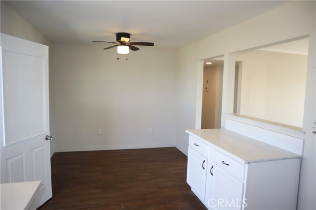 Detail Gallery Image 8 of 22 For 12639 Daisy, Boron,  CA 93516 - 3 Beds | 1/1 Baths