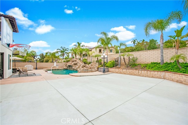 Detail Gallery Image 44 of 46 For 1676 Tamarron Dr, Corona,  CA 92883 - 4 Beds | 2/1 Baths