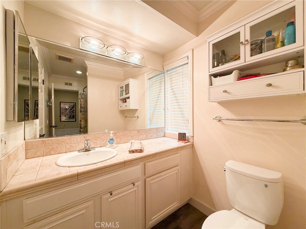 MLS #SR25276114 image #9